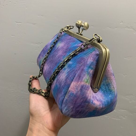 Handmade Genuine Leather Tie-dye Print Kisslock Wristlet/Crossbody & 2 Chains - Picture 15 of 16